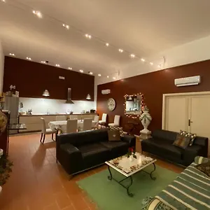 Bed & Breakfast Lenzi’s Bottega&gallery, Vicopisano
